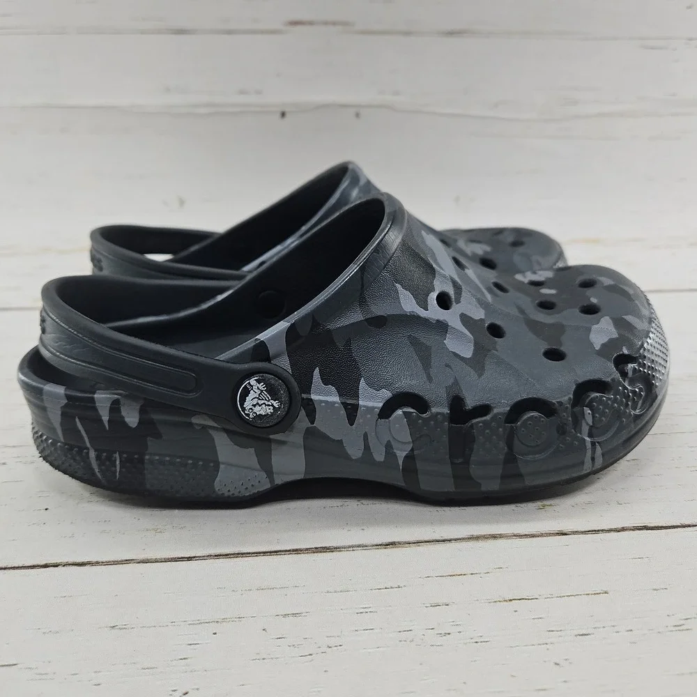 Crocs Baya Clogs Juniors J3 Unisex Black Gray Camouflage Slip On Sandals Shoes